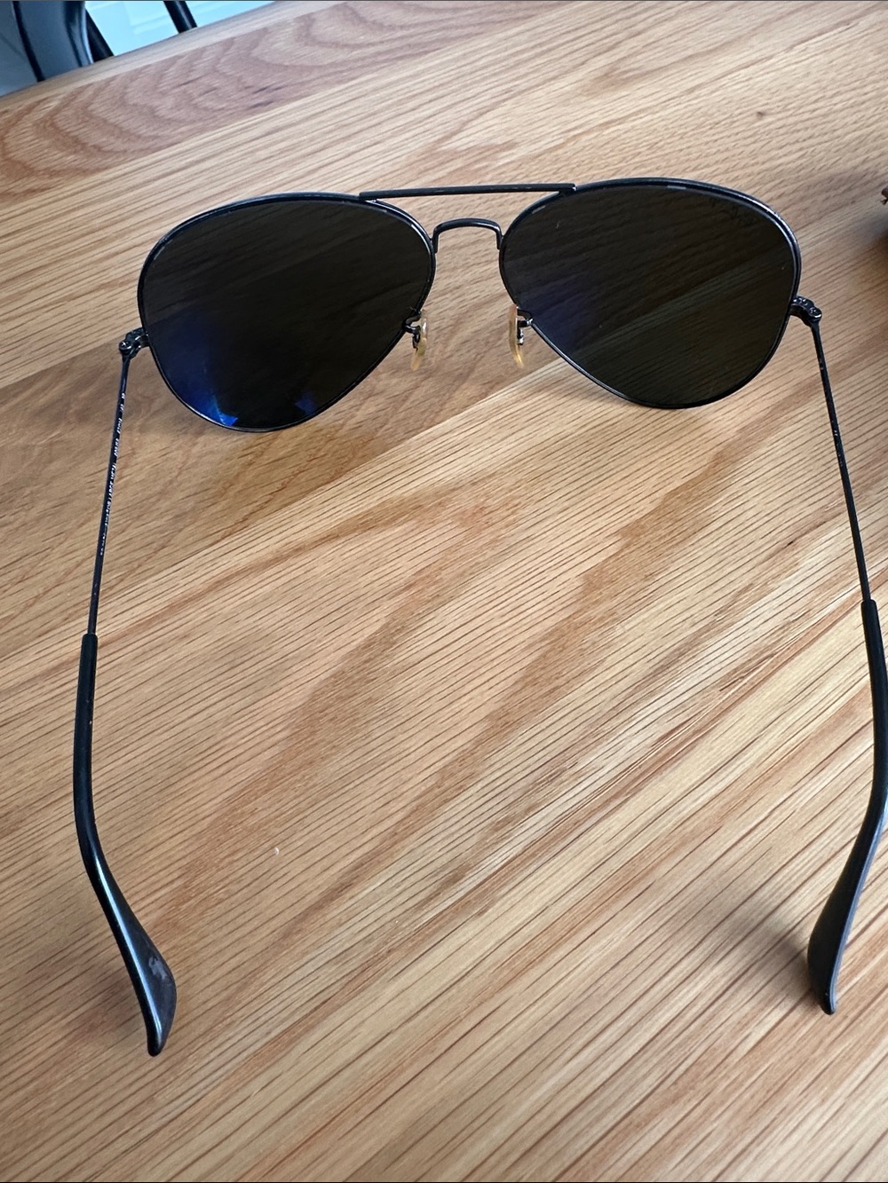 Ray-Ban Men's Black Aviator Sunglasses with Brown Case and Gold Accents - Picture 4 of 11
